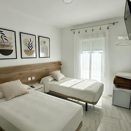 Hostal Merino Jedula Екстериор снимка