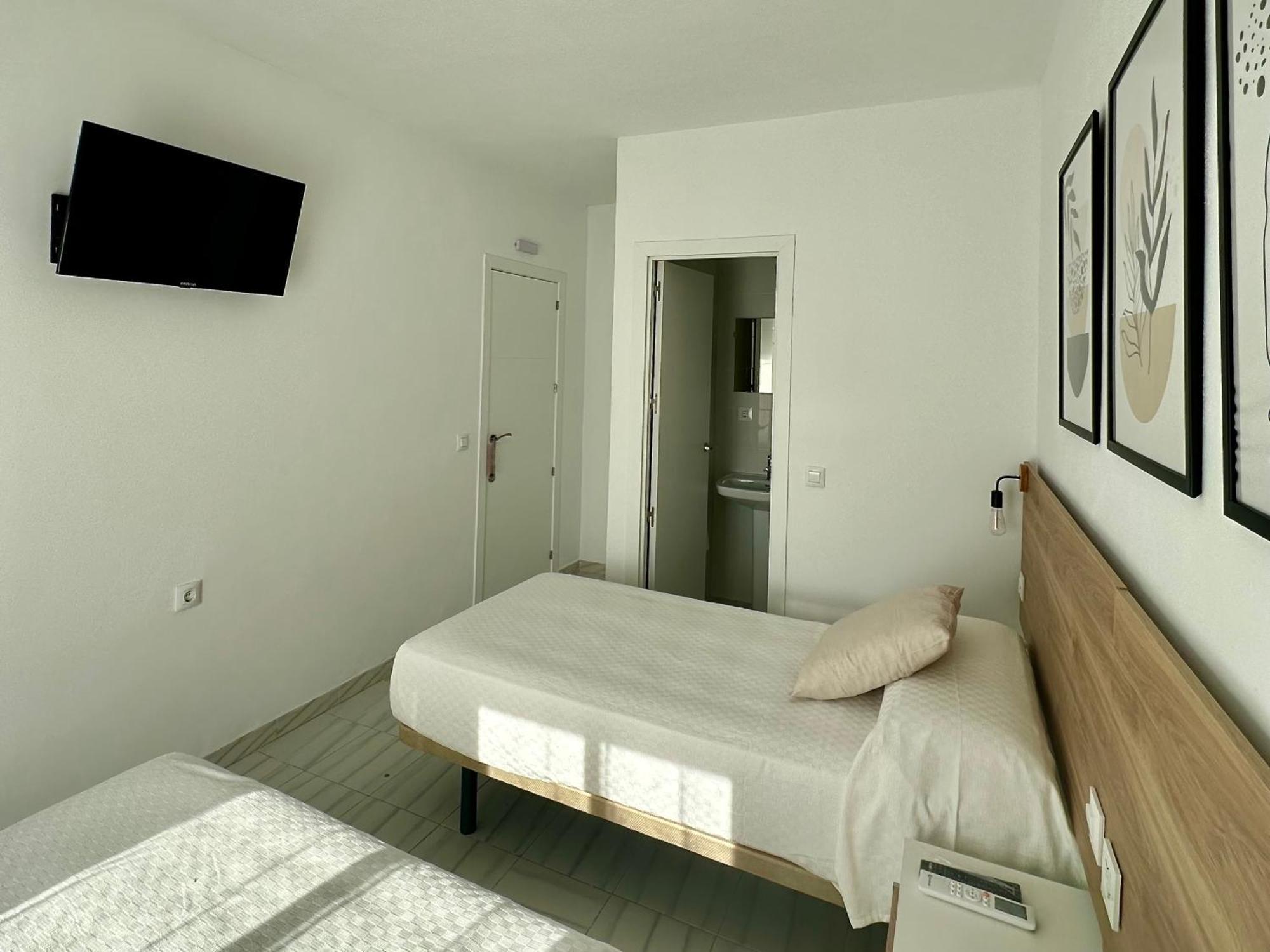 Hostal Merino Jedula Екстериор снимка